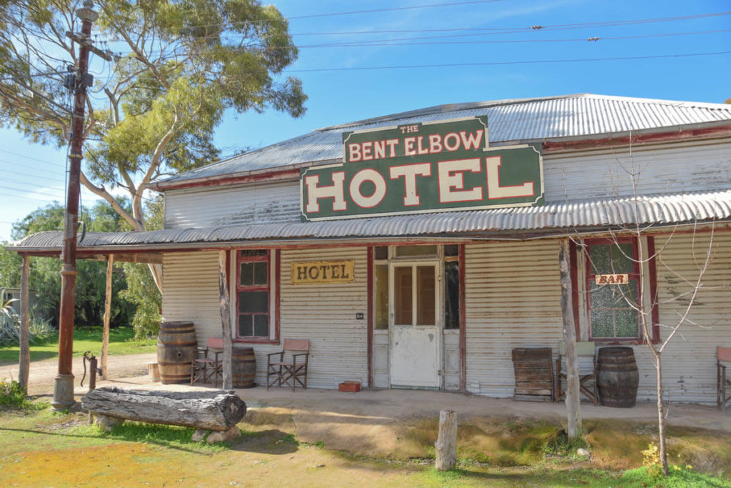 Bent Elbow Hotel Old Tailem Town