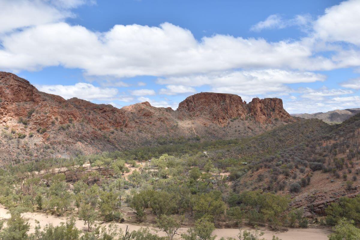 Panorama Walk East MacDonnell Ranges