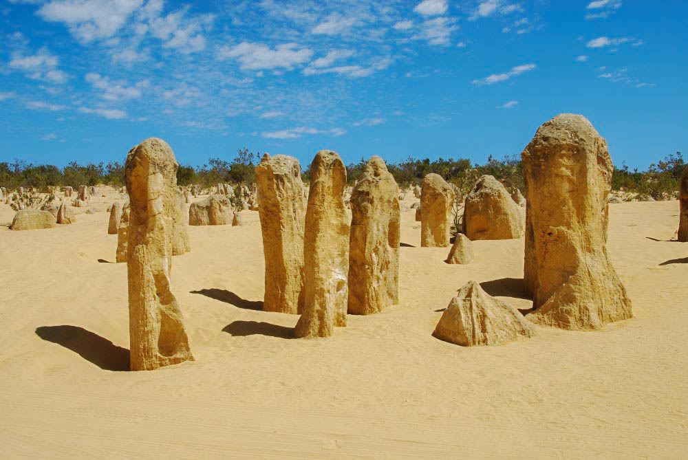 natural Australian landmarks - The Pinnacles