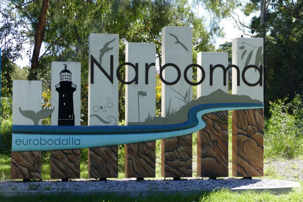 Narooma Sign