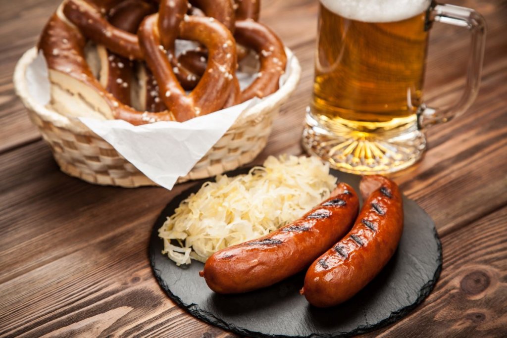 Pretzels, bratwurst & sauerkraut