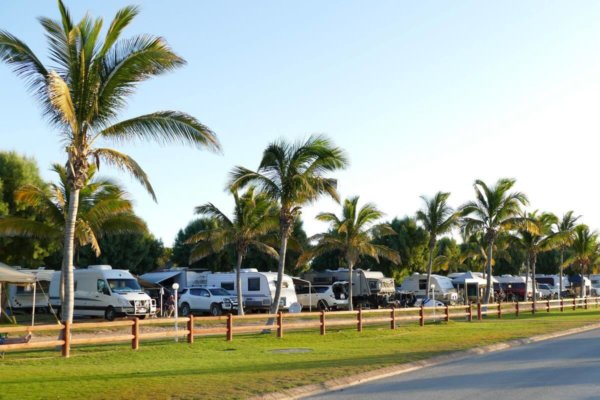 Which Coral Bay Caravan Park is Best for You?