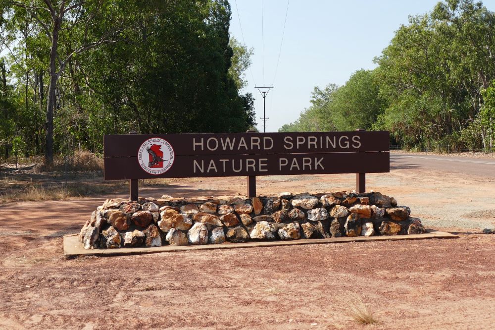 Howard Springs Signage